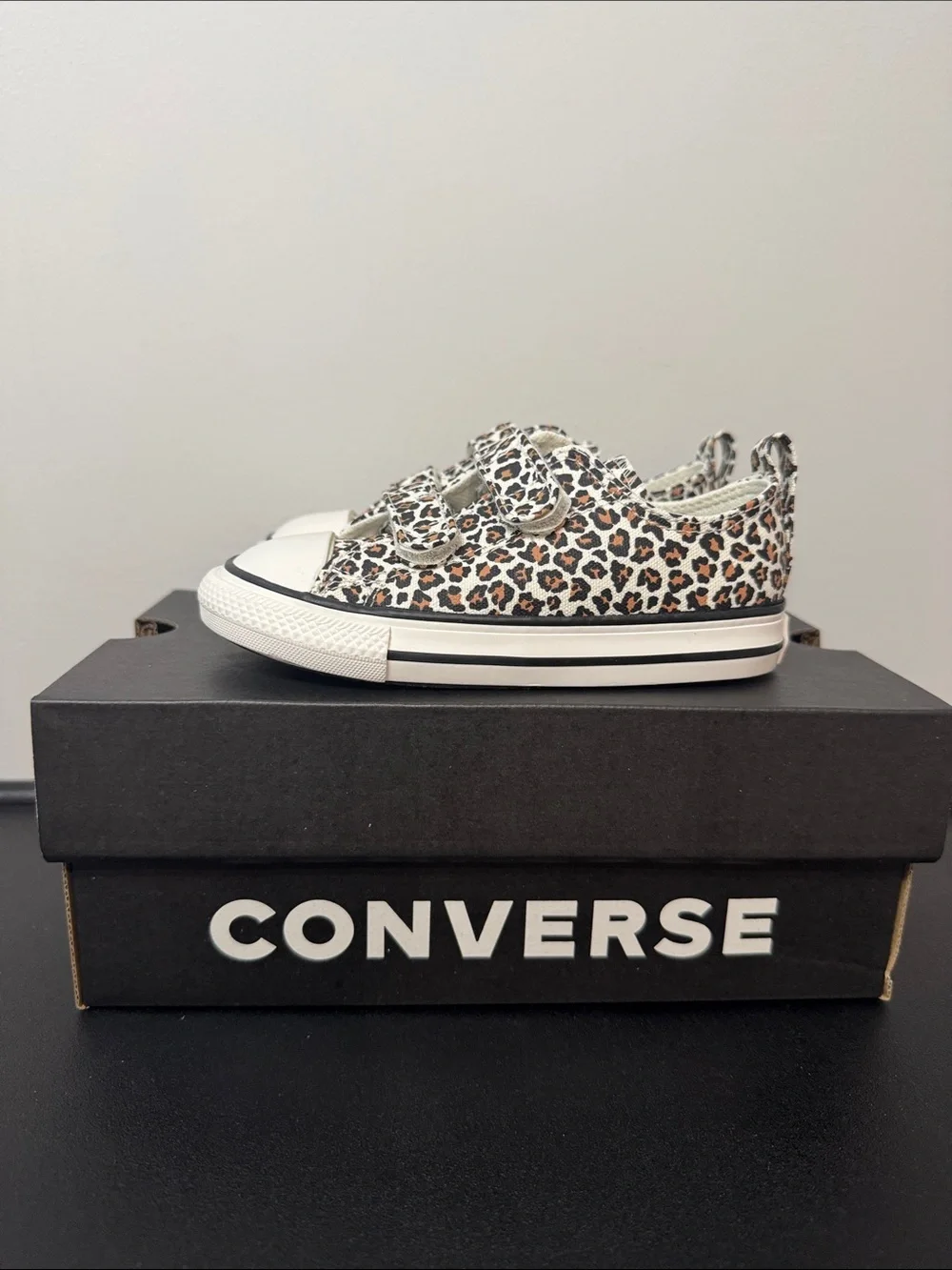 Converse Leopard Print Low Top Toddler Size 8 New NIB